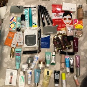 ❌donating tomorrow❌ Bundle of skincare and makeup
